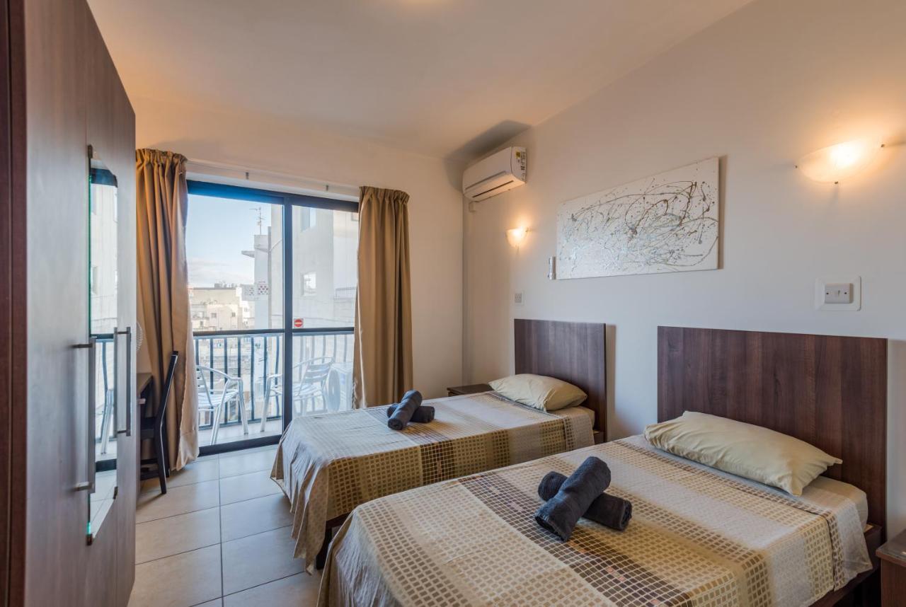 סיינט פול ביי Seashells 2 Bedroom Apartment With Sunny Terrace With Stunning Sea Views - By Getawaysmalta מראה חיצוני תמונה