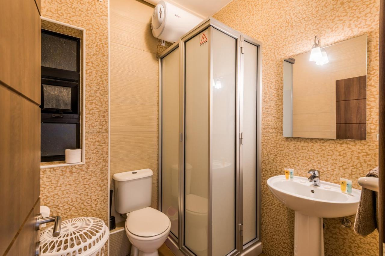 סיינט פול ביי Seashells 2 Bedroom Apartment With Sunny Terrace With Stunning Sea Views - By Getawaysmalta מראה חיצוני תמונה