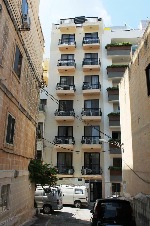 סיינט פול ביי Seashells 2 Bedroom Apartment With Sunny Terrace With Stunning Sea Views - By Getawaysmalta מראה חיצוני תמונה
